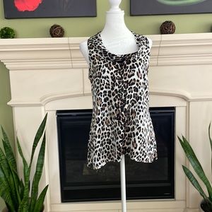 White House Black market tunic top